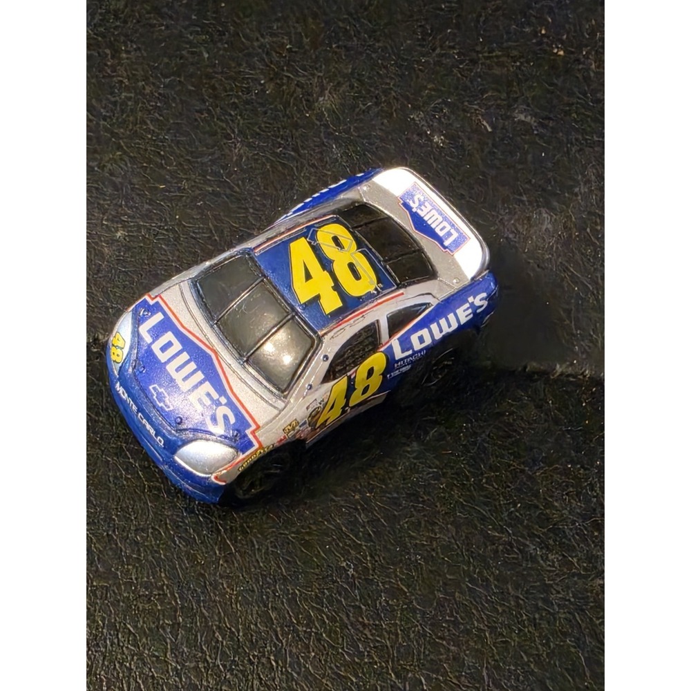 HOT WHEELS Speed Demon Motors LOWES 48 Jimmie Johnson NASCAR Friction Toy Car